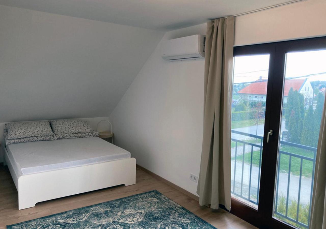 Karadi Apartman Zánka Dış mekan fotoğraf